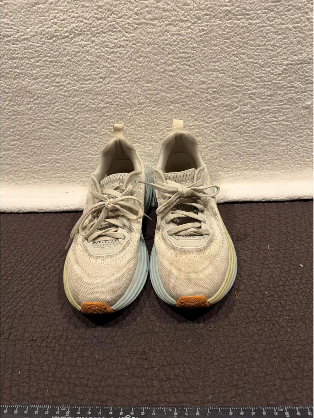 Avia Women's Athletic Running Shoes Size 7.5Beige with Blue Sole